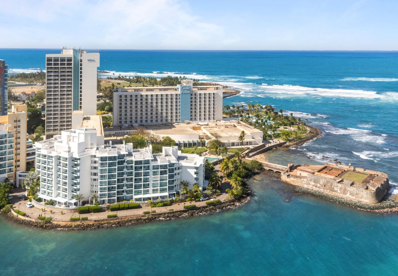 Apartment in San Juan - Perfect Couples Getaway · Ocean View Location