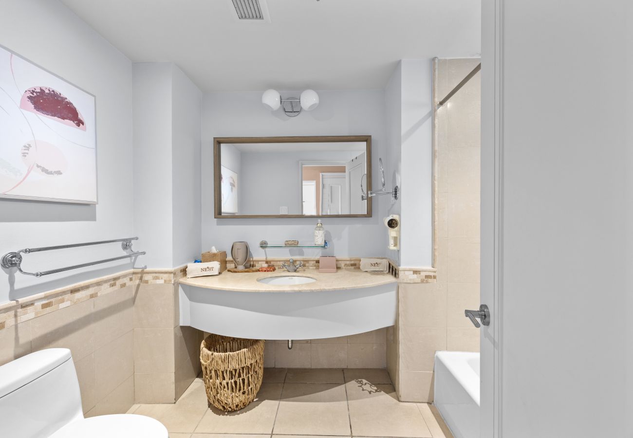 Apartment in San Juan - Stylish San Juan Condo | Pool, Balcony & Prime Location