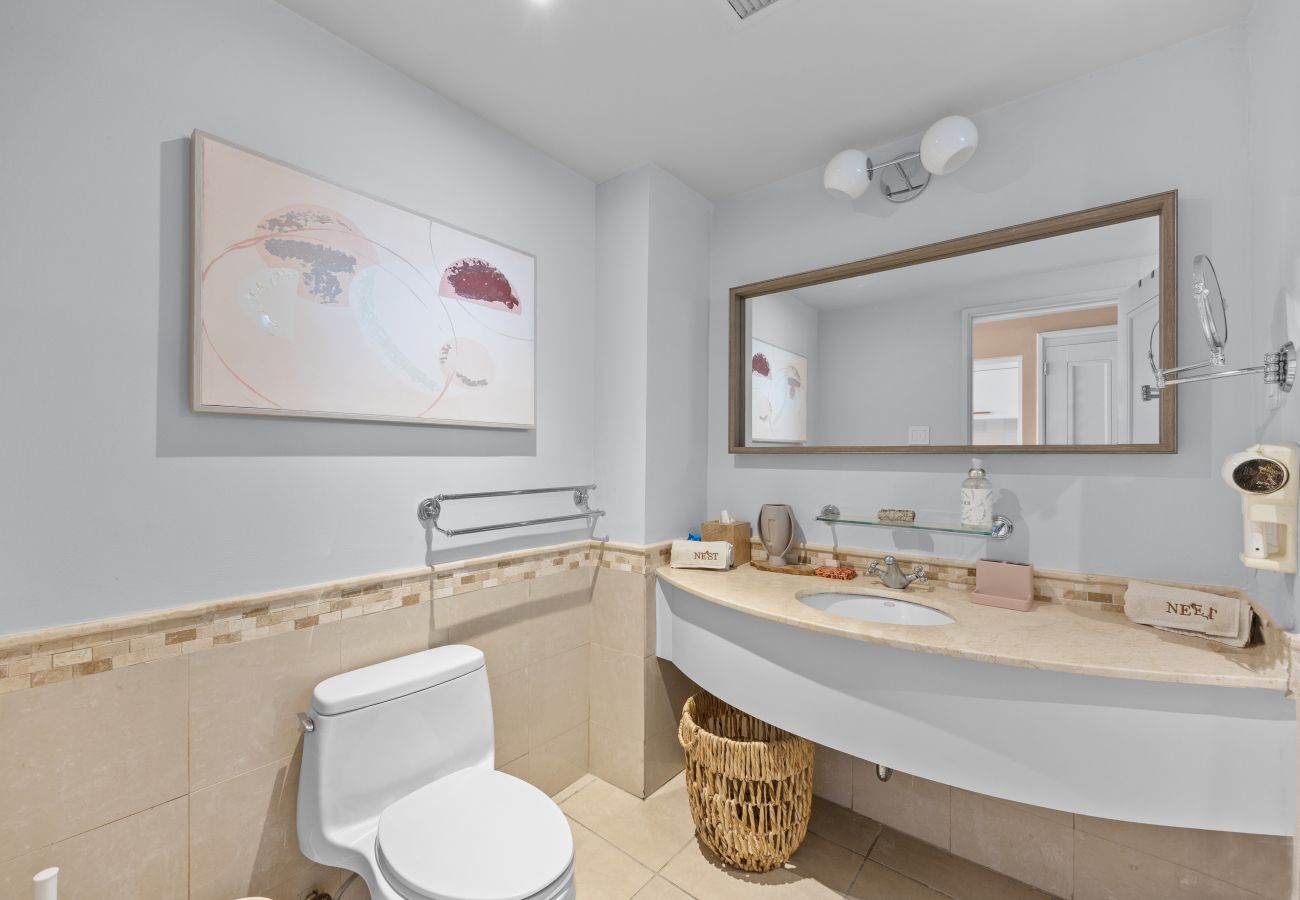 Apartment in San Juan - Stylish San Juan Condo | Pool, Balcony & Prime Location