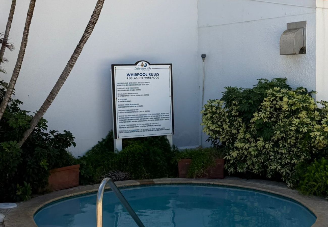 Apartment in San Juan - Stylish 1BR with Balcony & Prime Location