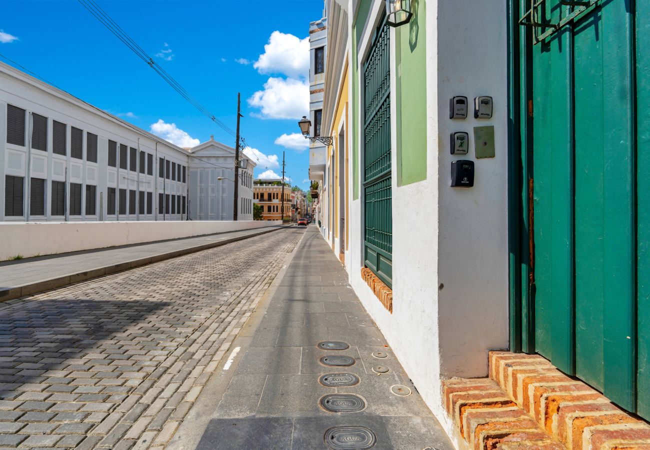 Apartment in San Juan - Charming Old San Juan 2BR | Steps to Everything