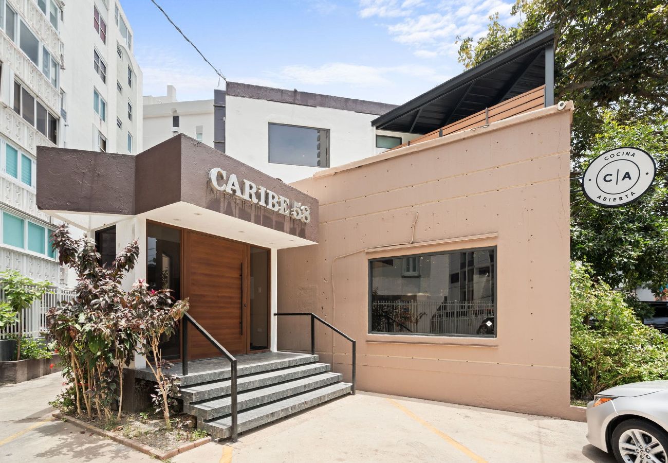 Apartment in San Juan - Condado Modern Haven, 3-Bedroom Beach Escape 