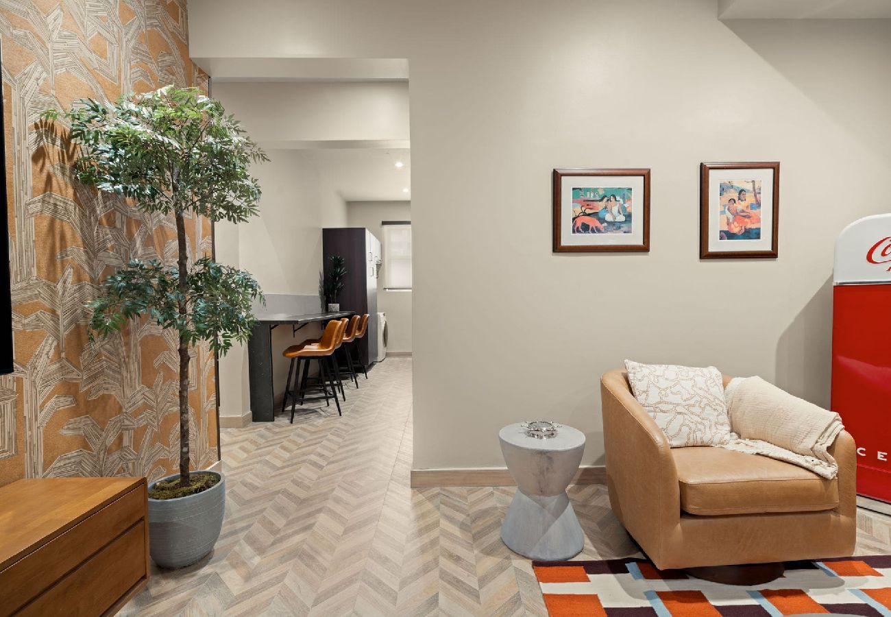 Apartment in San Juan - Condado Modern-Cozy 2-Bedroom City & Sea Getaway 