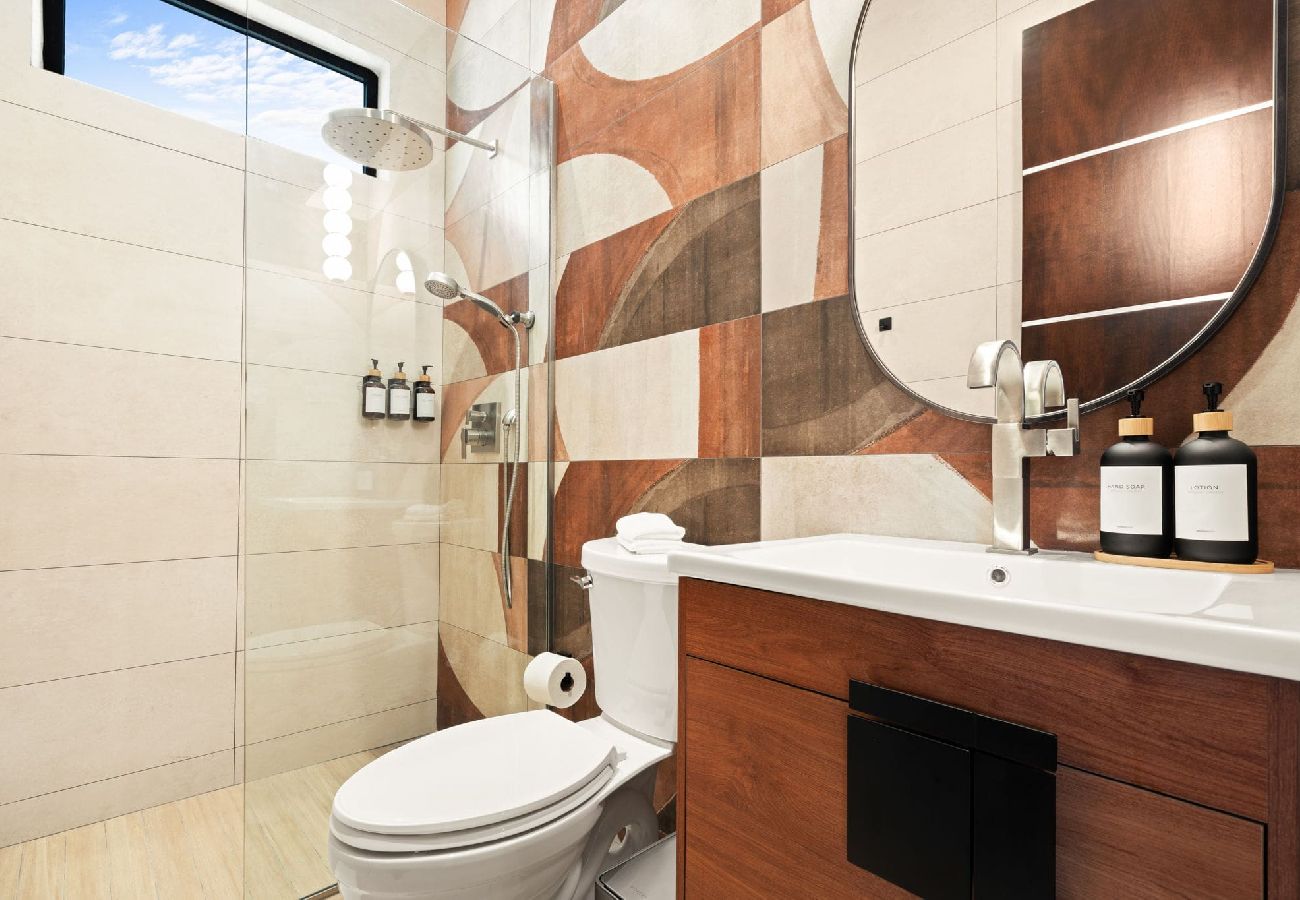 Apartment in San Juan - Condado 5BR Apt| Walk to Beach & Restaurants