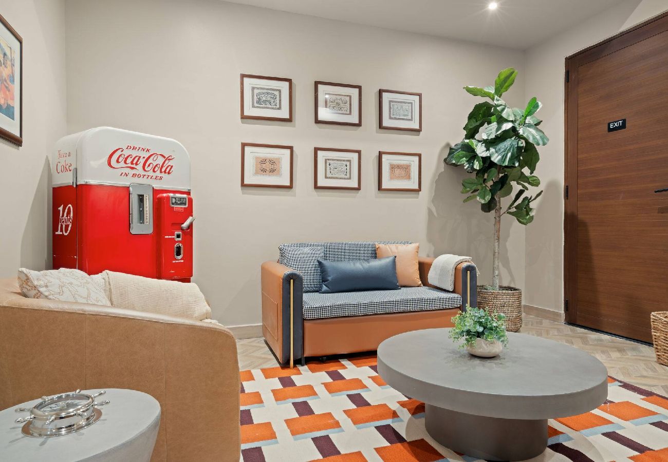 Apartment in San Juan - Condado 5BR Apt| Walk to Beach & Restaurants