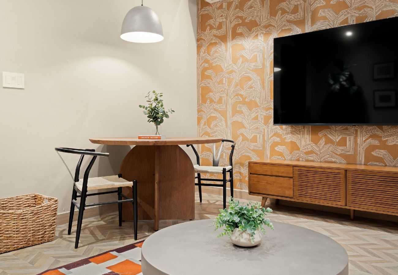 Apartment in San Juan - Condado 5BR Apt| Walk to Beach & Restaurants