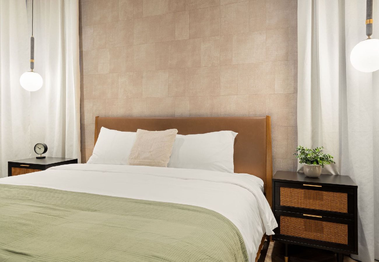 Apartment in San Juan - Condado 5BR Apt| Walk to Beach & Restaurants