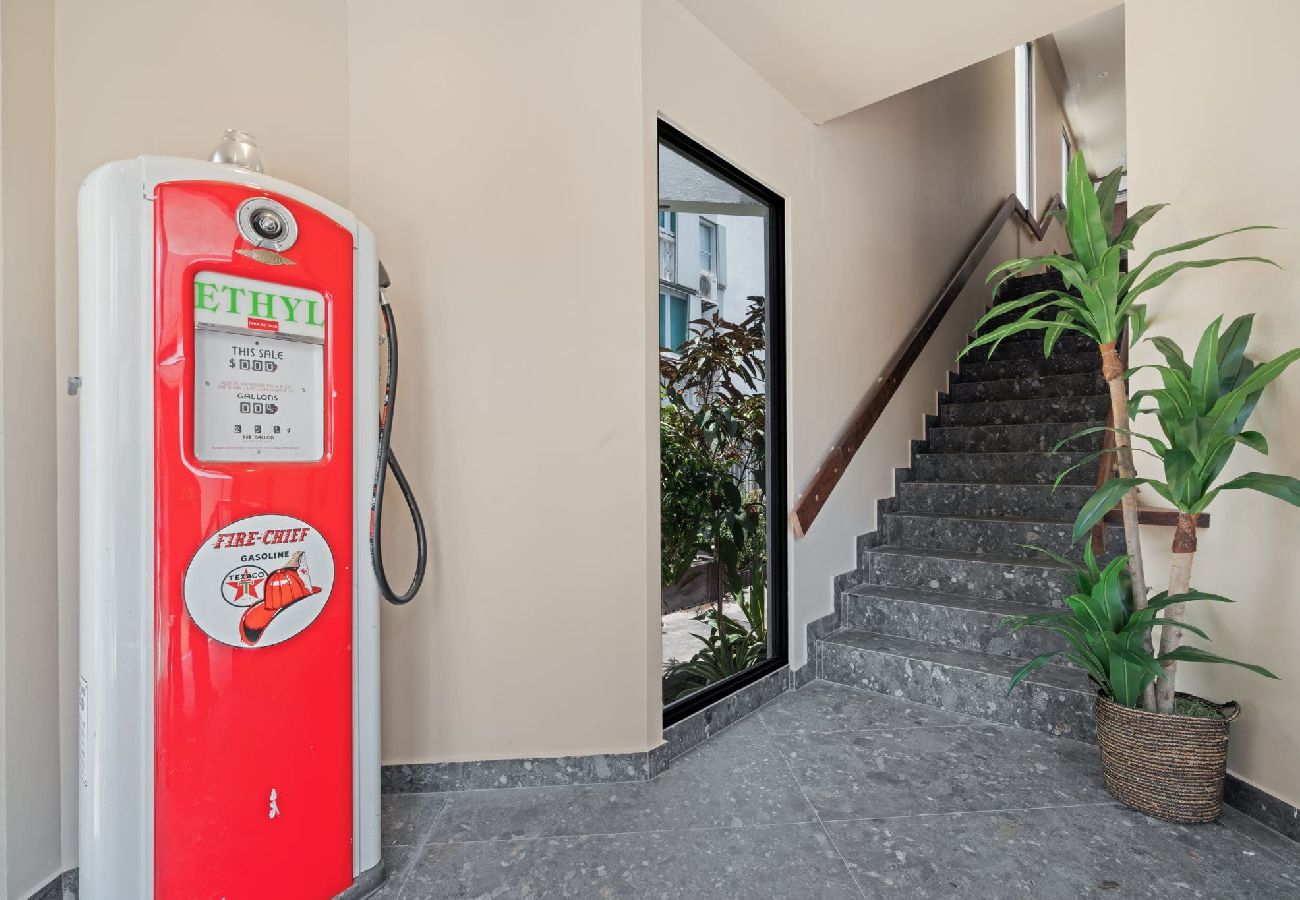 Apartment in San Juan - Condado 5BR Apt| Walk to Beach & Restaurants