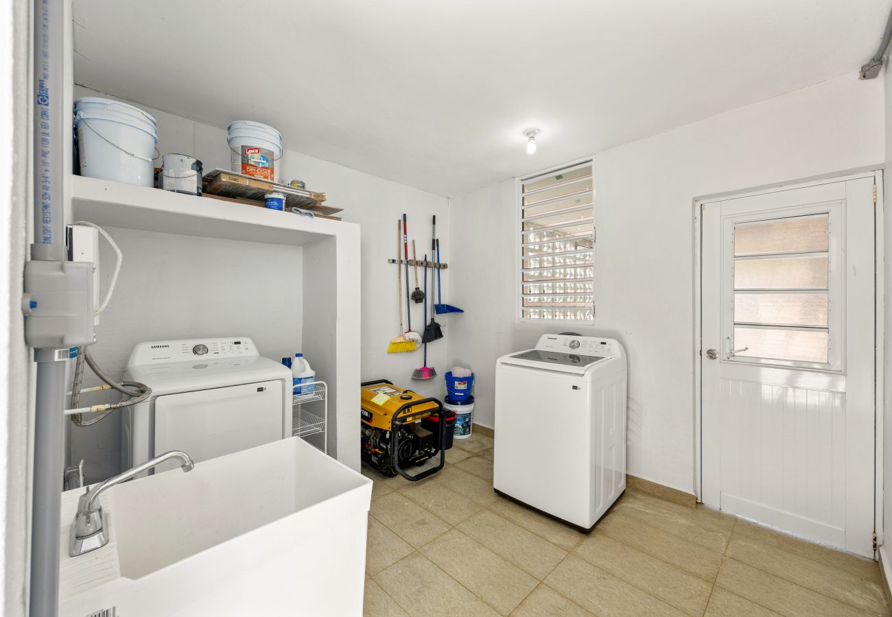 House in Manatí  - Cozy 3B House Charming  and Comfortable