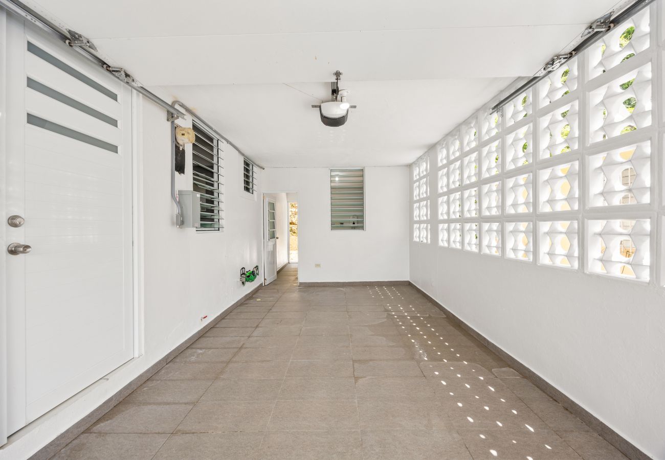 House in Manatí  - Cozy 3B House Charming  and Comfortable