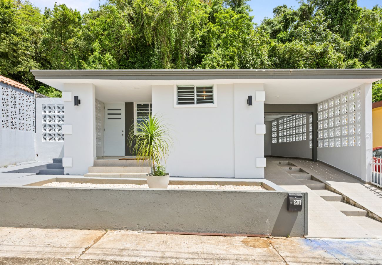 House in Manatí  - Cozy 3B House Charming  and Comfortable