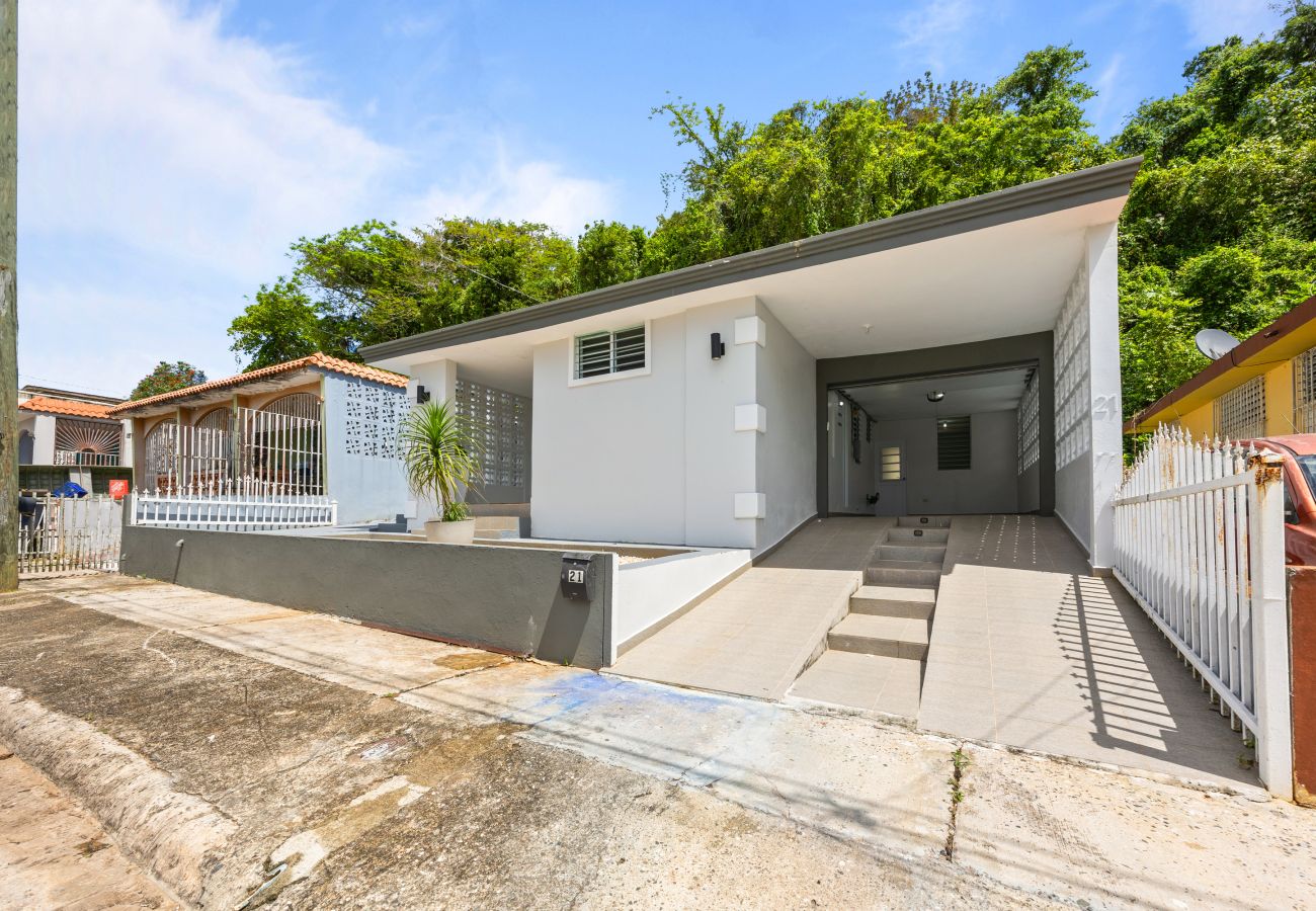 House in Manatí  - Cozy 3B House Charming  and Comfortable