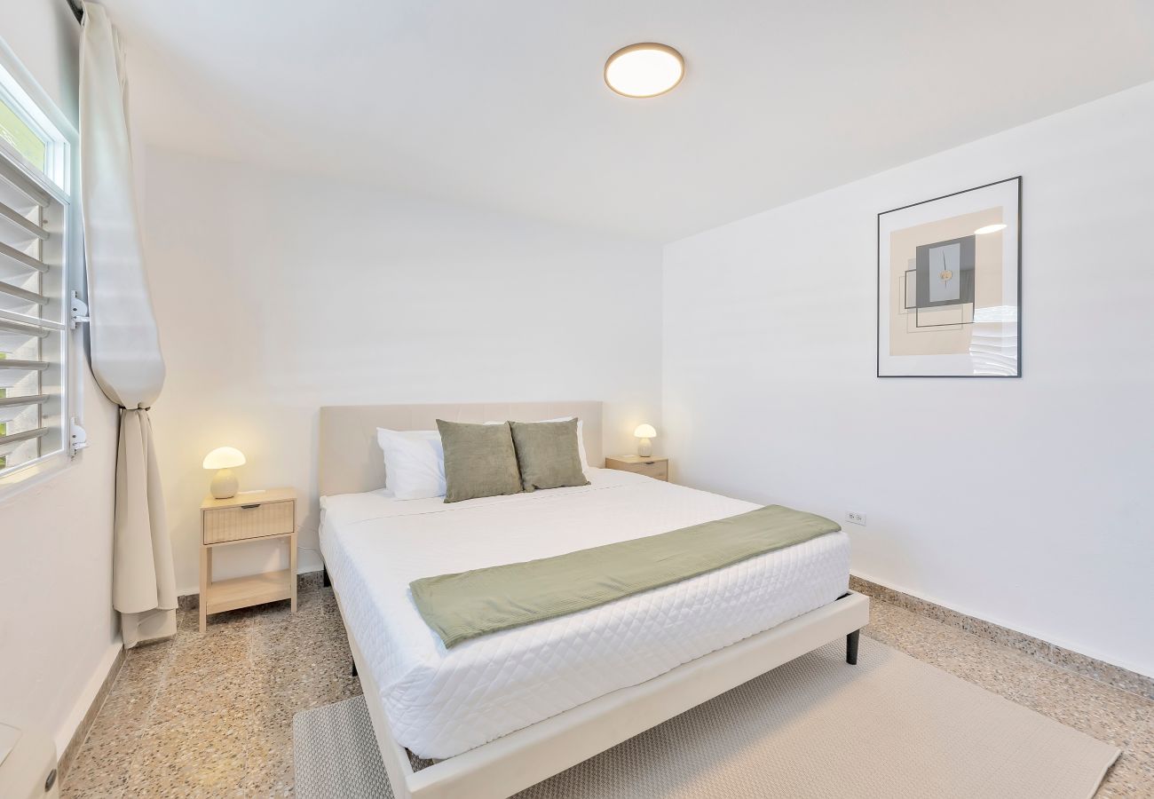 Apartment in San Juan - Bright 3BR Oasis in Calle Cerra w/ Balcony