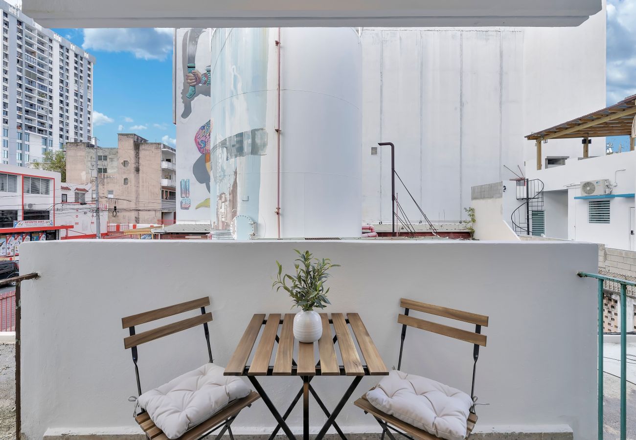 Apartment in San Juan - Prime Calle Cerra 3BR | Walk to Restaurants & Bars