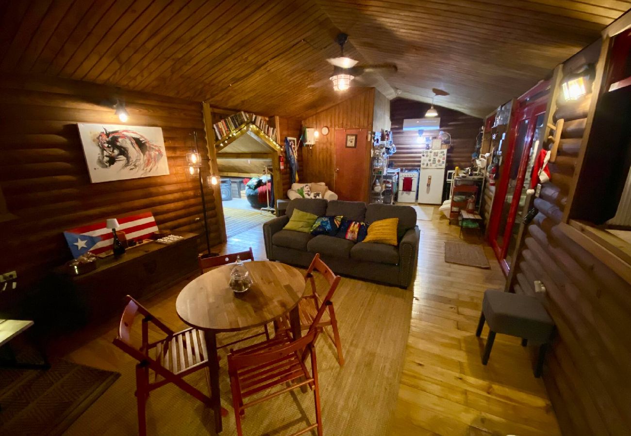 Farm stay in Cidra - La Loma: Cozy Retreat with Jacuzzi & Views 