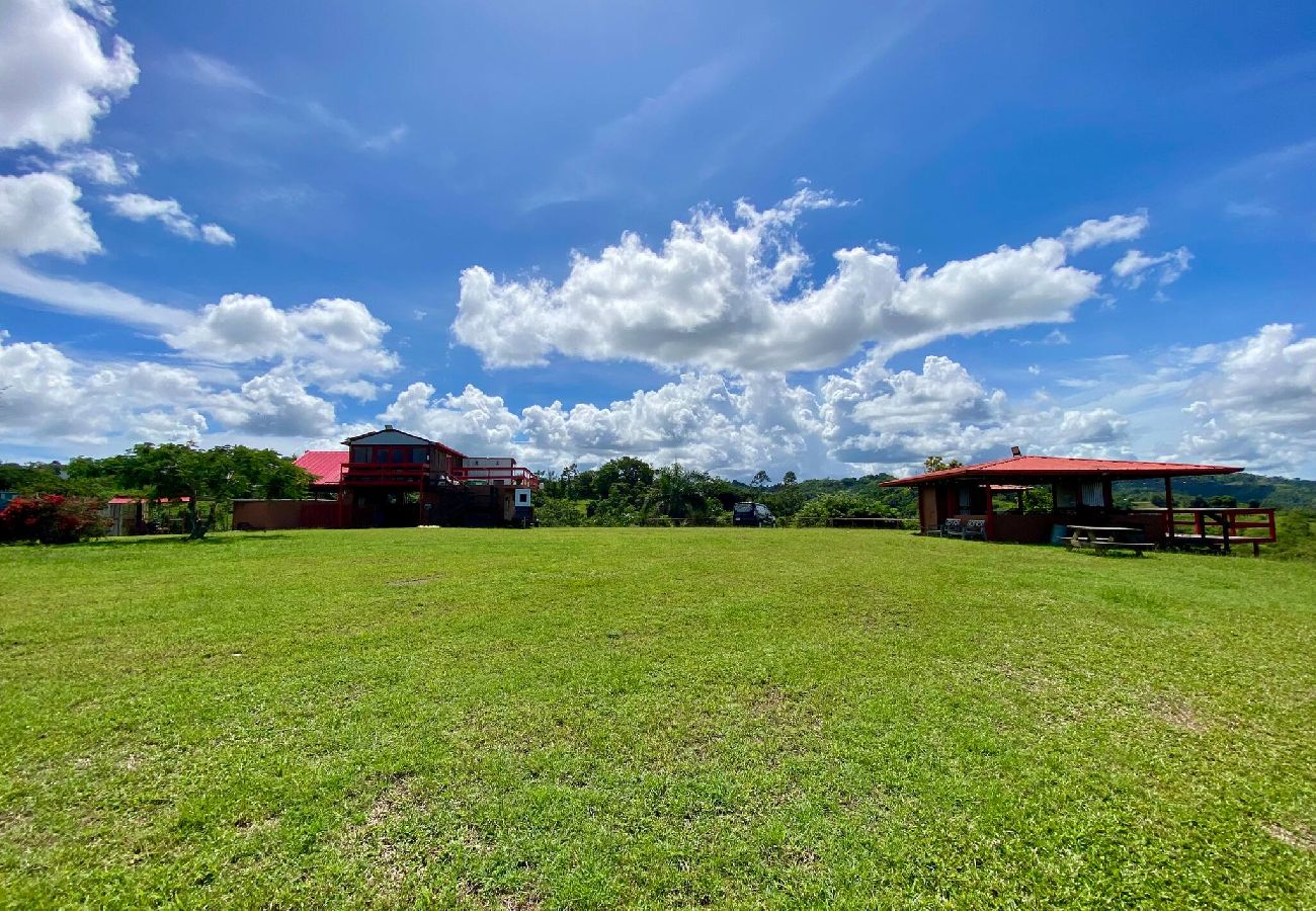 Farm stay in Cidra - La Loma: Cozy Retreat with Jacuzzi & Views 