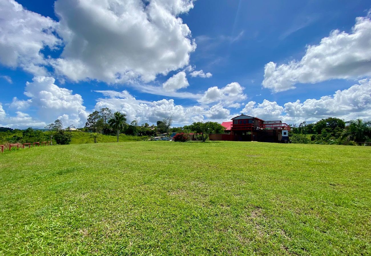 Farm stay in Cidra - La Loma: Cozy Retreat with Jacuzzi & Views 