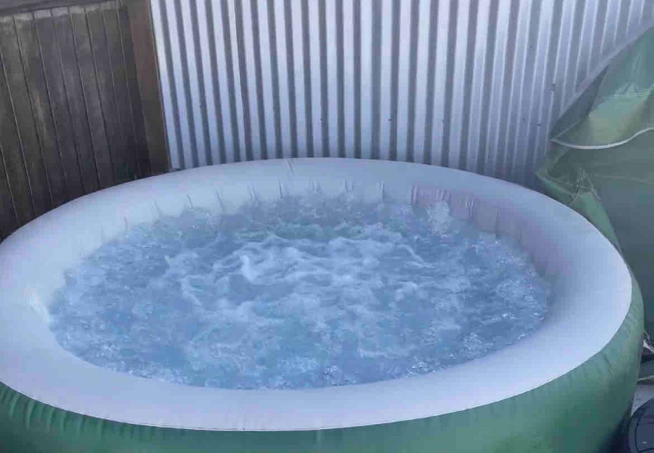 Farm stay in Cidra - La Loma: Cozy Retreat with Jacuzzi & Views 