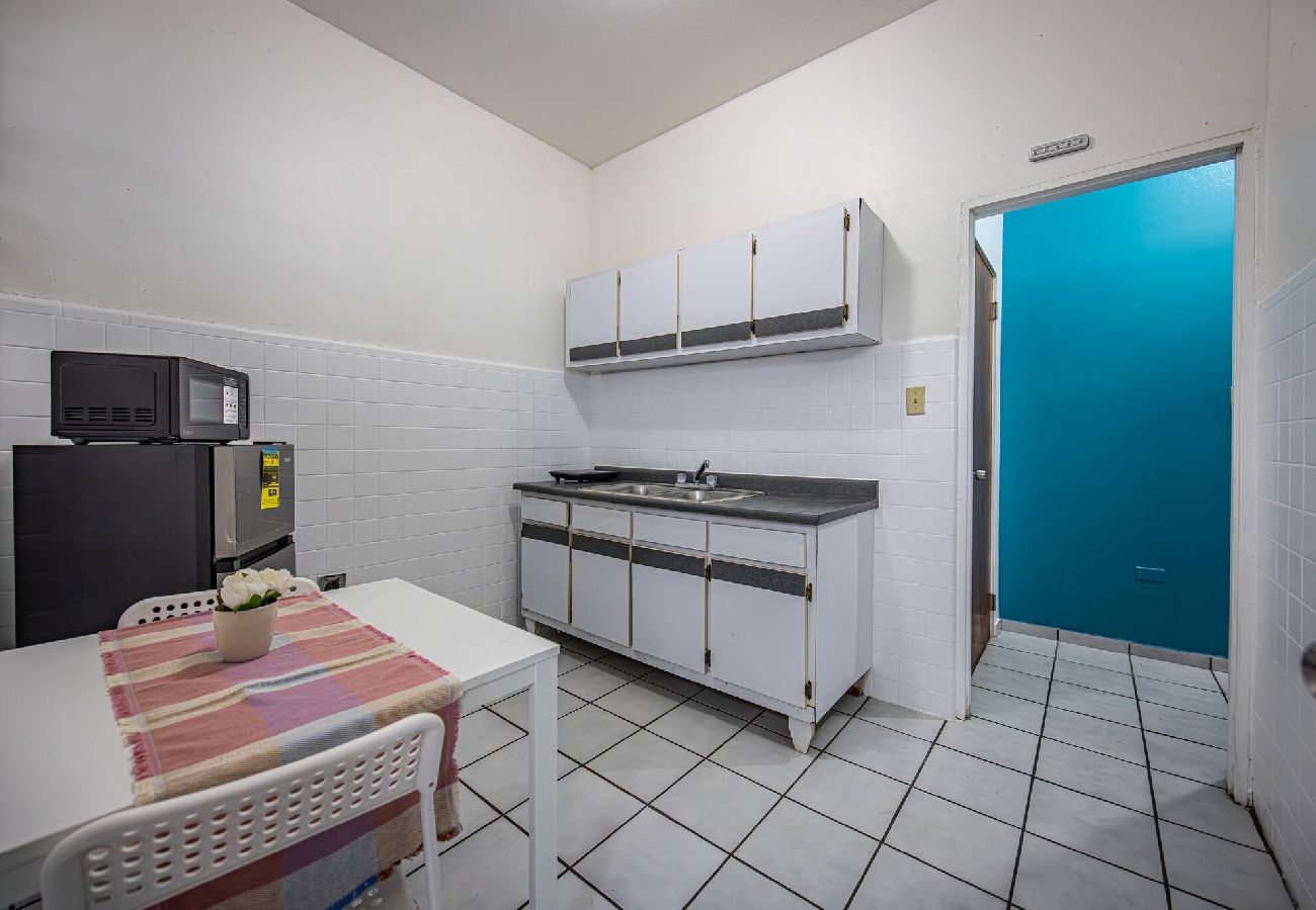 Apartment in San Juan - Affordable 1BR Walk to Beach and Old San Juan 