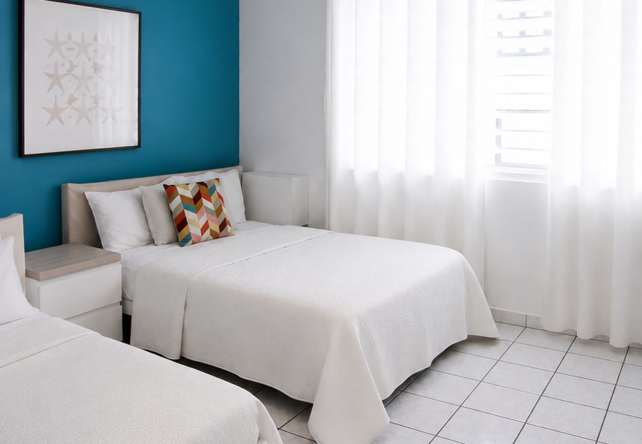Apartment in San Juan - 1BR Walk to Escambrón Beach Near Old San Juan