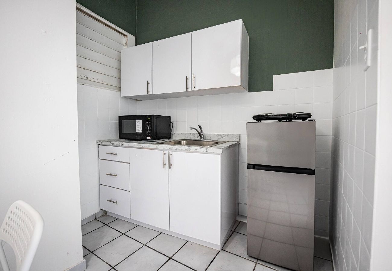 Apartment in San Juan - Budget Friendly Apt with 2 Balconies Near Beach 