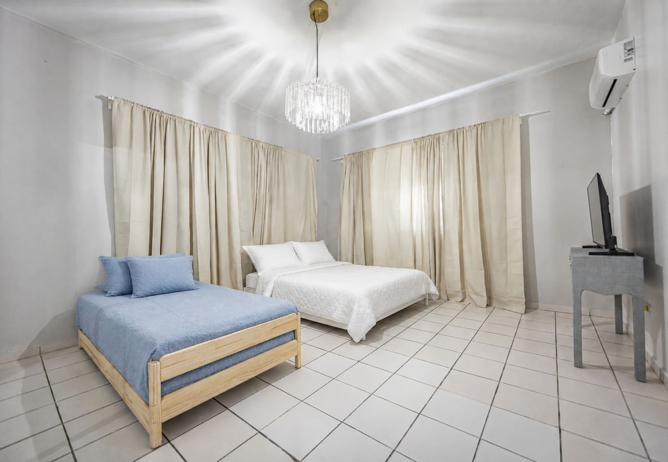 Apartment in San Juan - Budget Friendly Apt with 2 Balconies Near Beach 