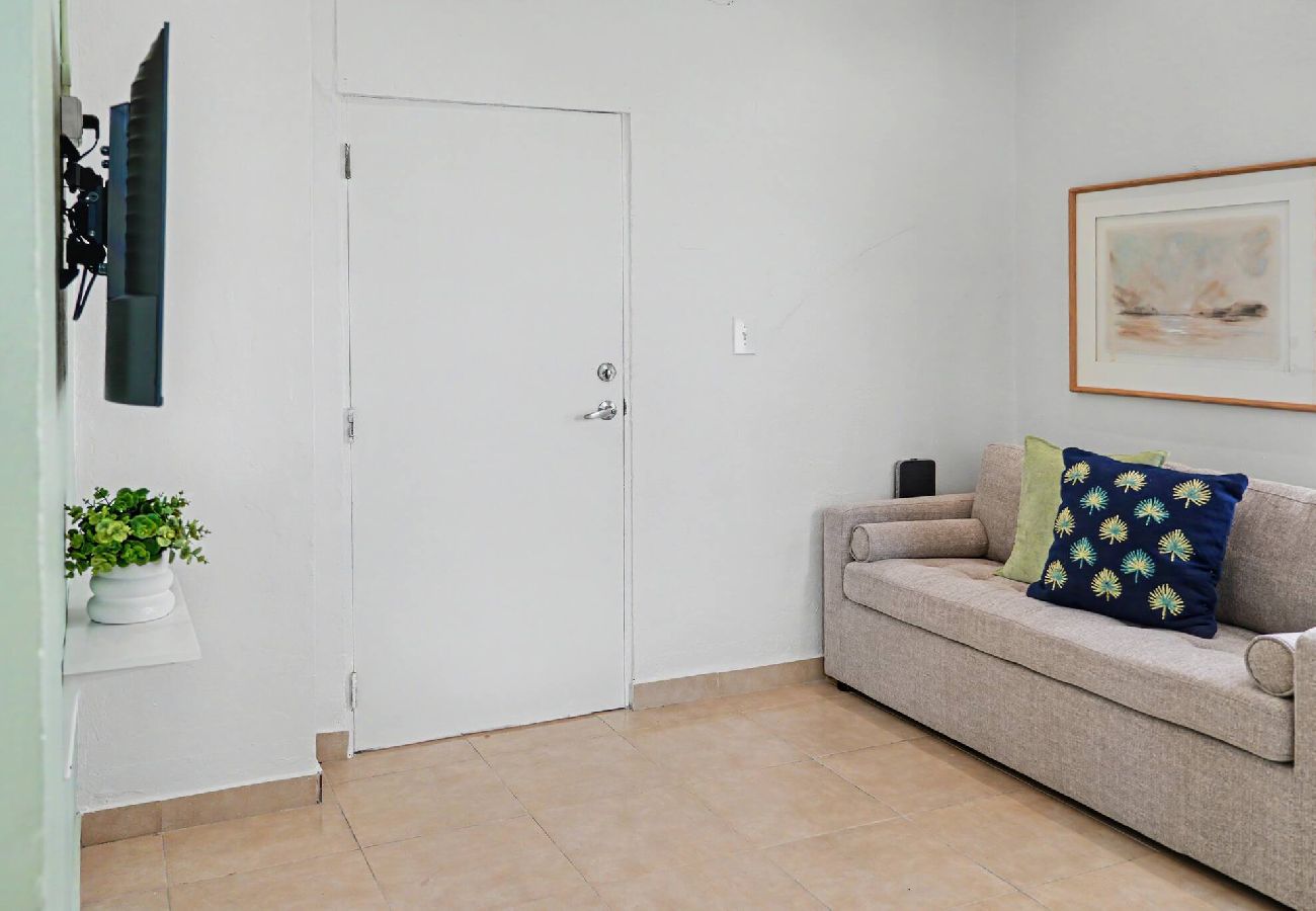 Apartment in San Juan - Stylish 2 Br Apartment Steps from La Cerra 