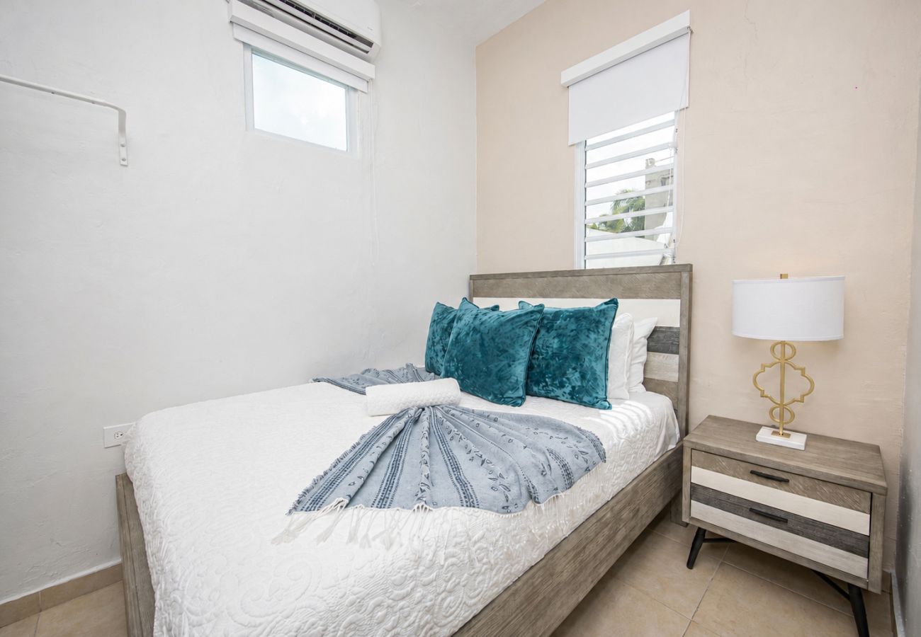 Apartment in San Juan - Stylish 2 Br Apartment Steps from La Cerra 
