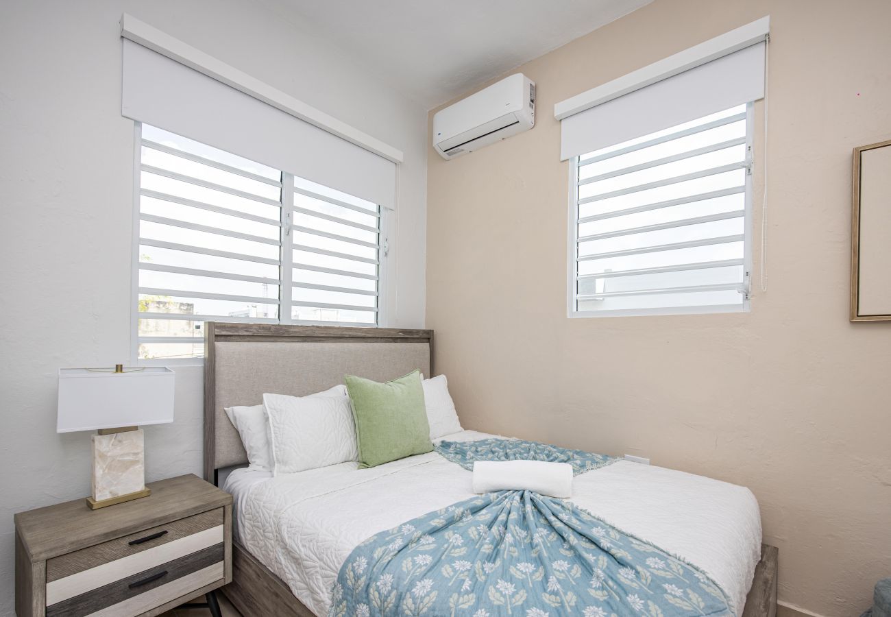 Apartment in San Juan - Stylish 2 Br Apartment Steps from La Cerra 