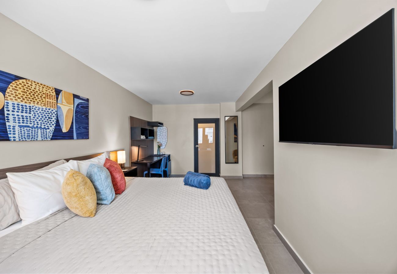 Rent by room in Carolina - OB | King Suite