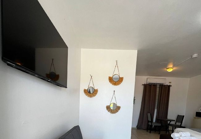 House in El Combate - Family Apt with wide parking 