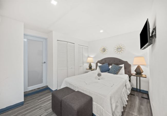 House in San Juan - Downtown Studio at  San Juan 