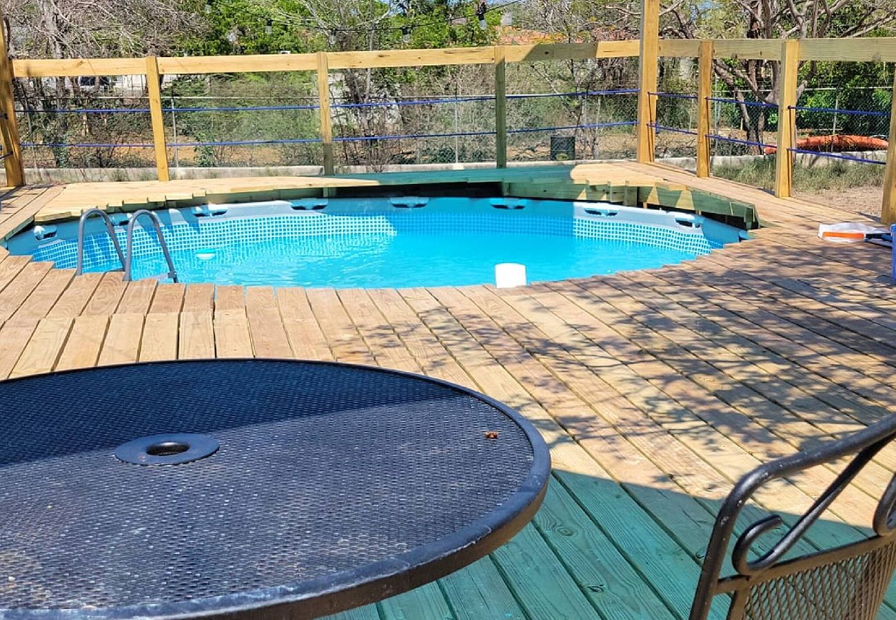 House in  - One minute away from the beach by car Apt 