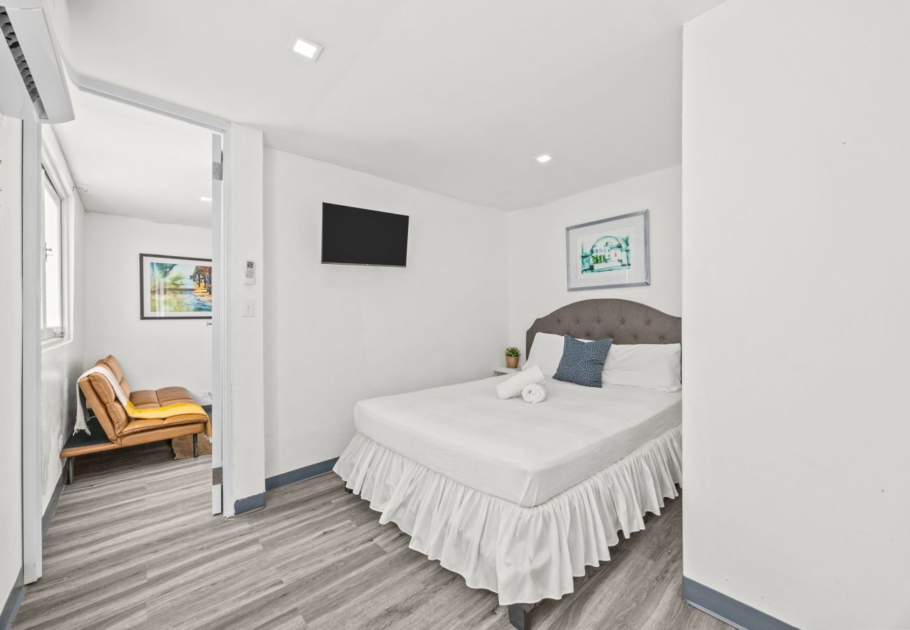 House in San Juan - Comfortable City Stay | Near Airport & Old San Juan