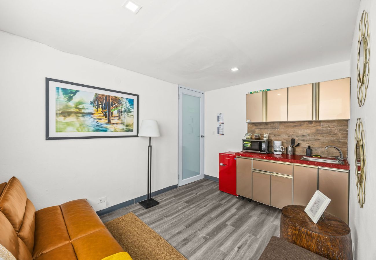 House in San Juan - Comfortable City Stay | Near Airport & Old San Juan