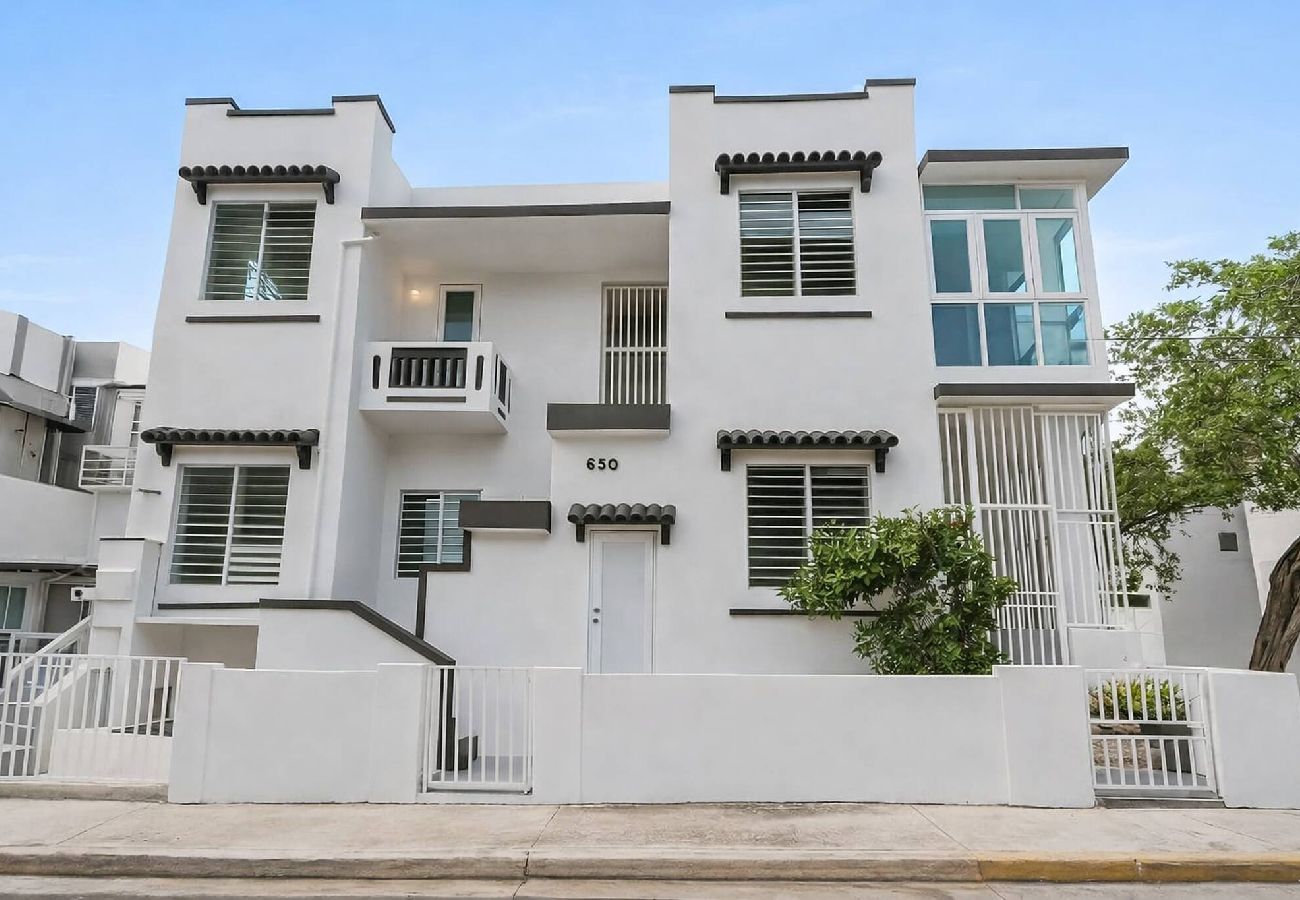 Apartment in San Juan - Cozy 2 Br Apartment Steps from La Cerra 