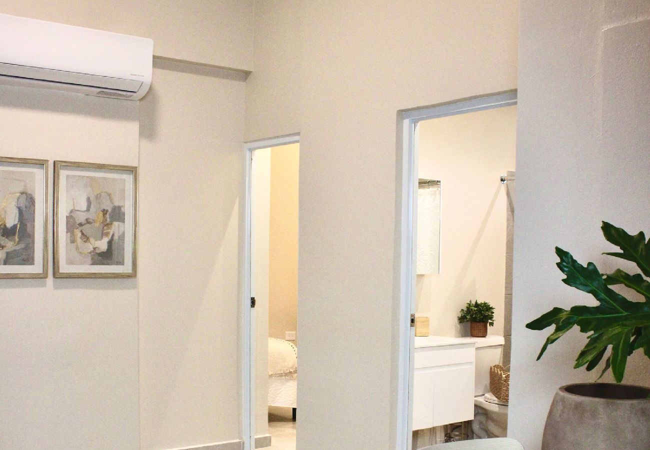 Apartment in San Juan - Cozy 2 Br Apartment Steps from La Cerra 