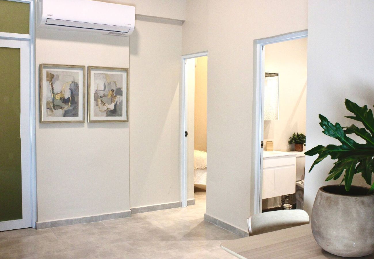 Apartment in San Juan - Cozy 2 Br Apartment Steps from La Cerra 