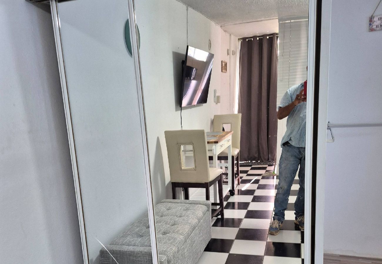 Apartment in Levittown - family getaway In levittown