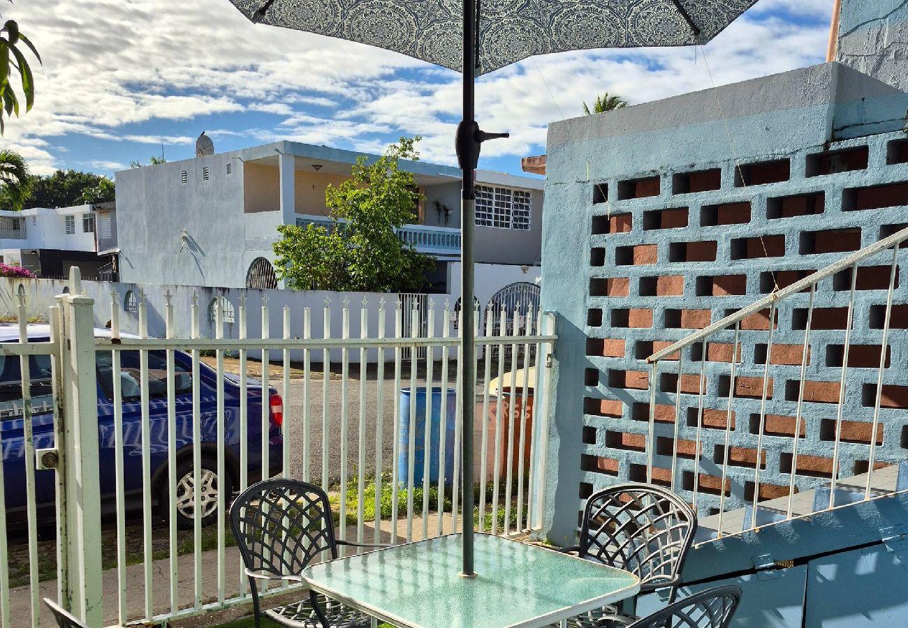 Apartment in Levittown - family getaway In levittown