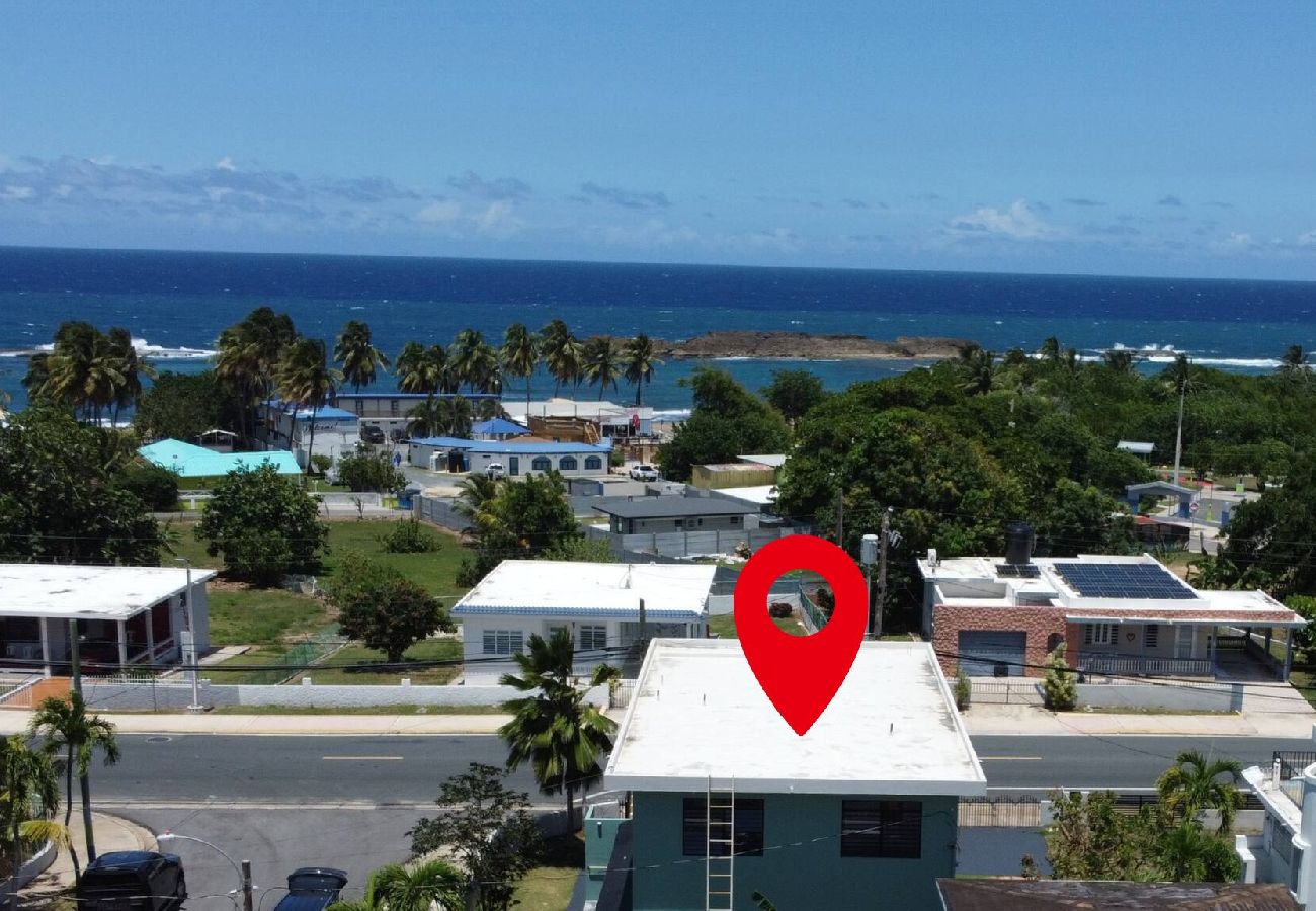 House in Camuy - Oceanfront Rustic Family Home Fully Equipped for 8
