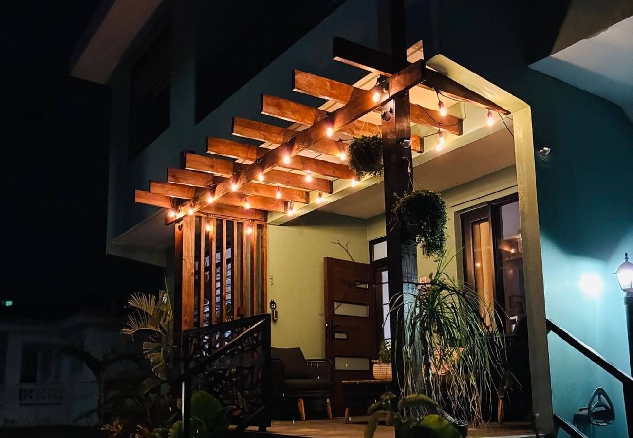 House in Camuy - Oceanfront Rustic Family Home Fully Equipped for 8