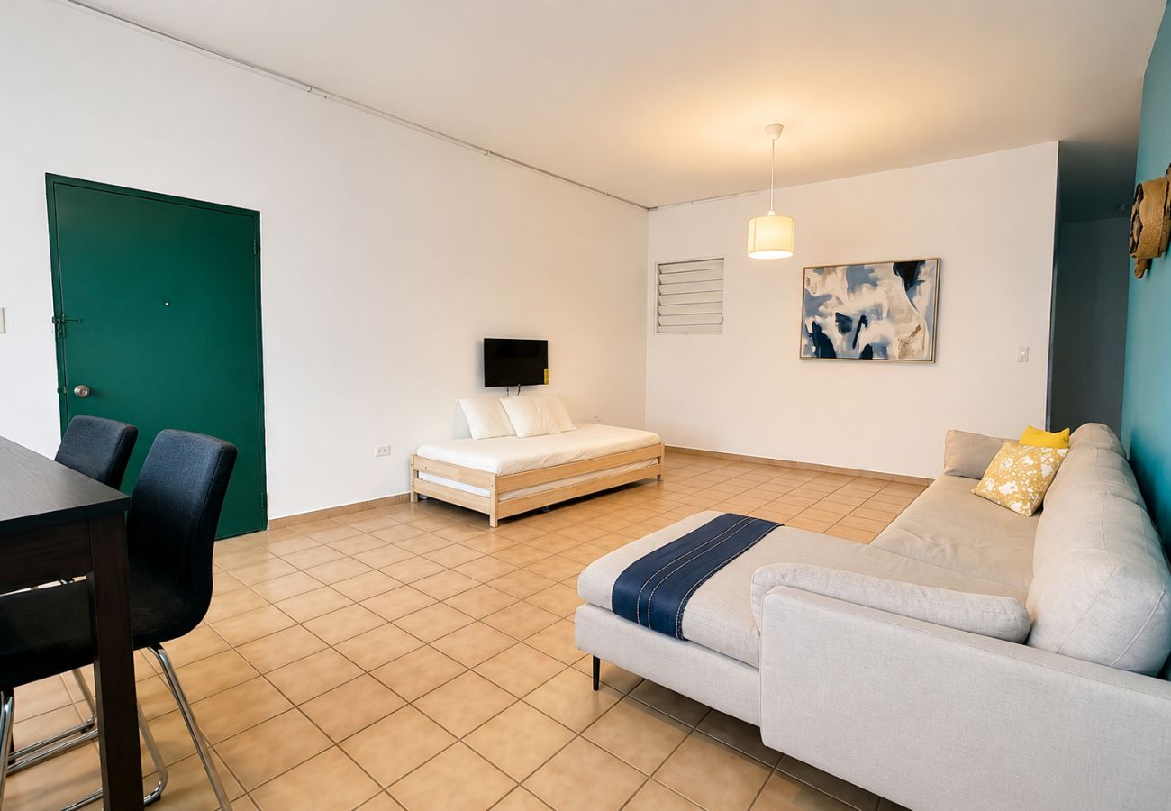 Apartment in San Juan - Cozy 2BR Stay Perfect for Families and Friends