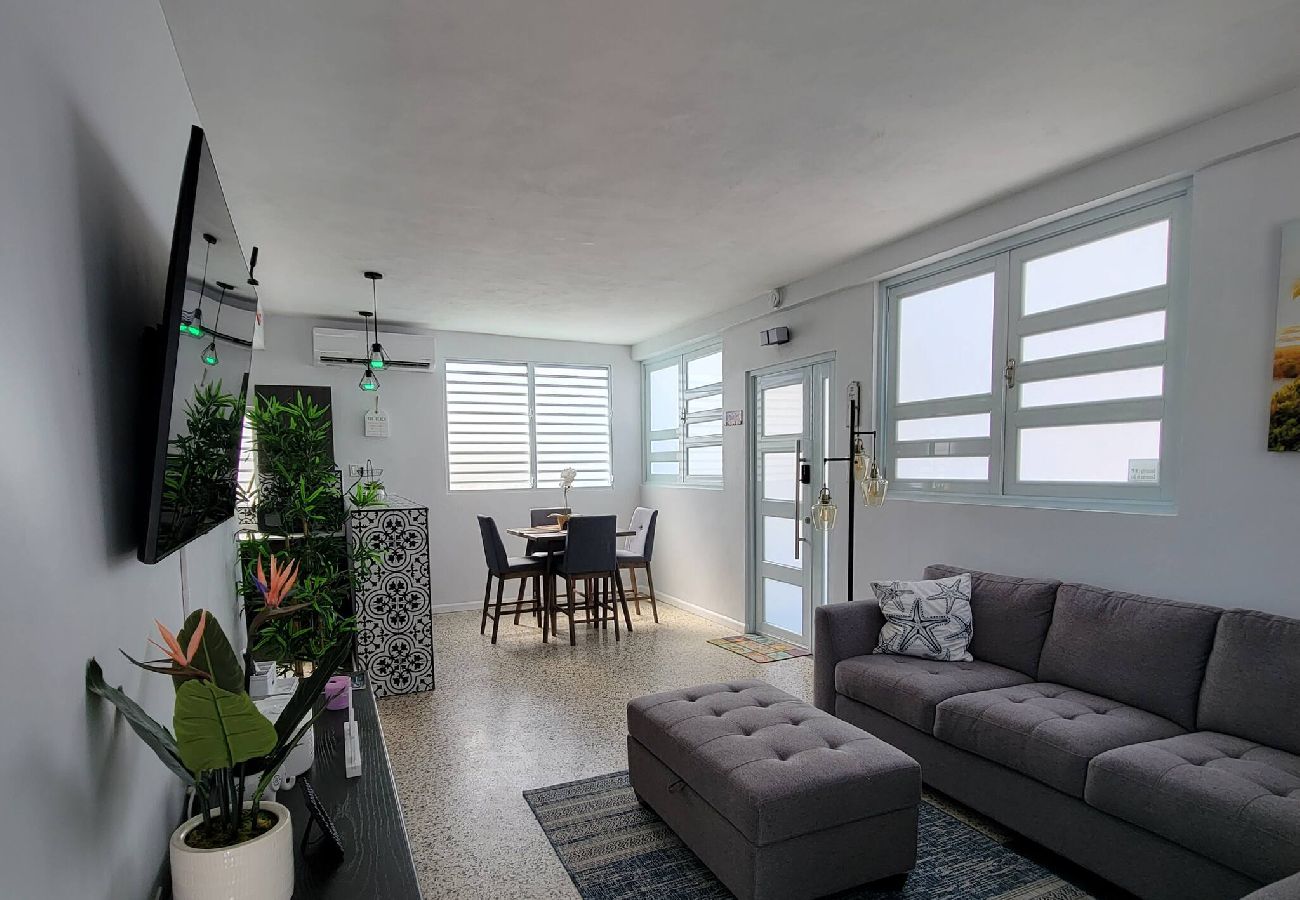 House in Carolina - Spacious Fam Retreat with Guest Home Near Beach 
