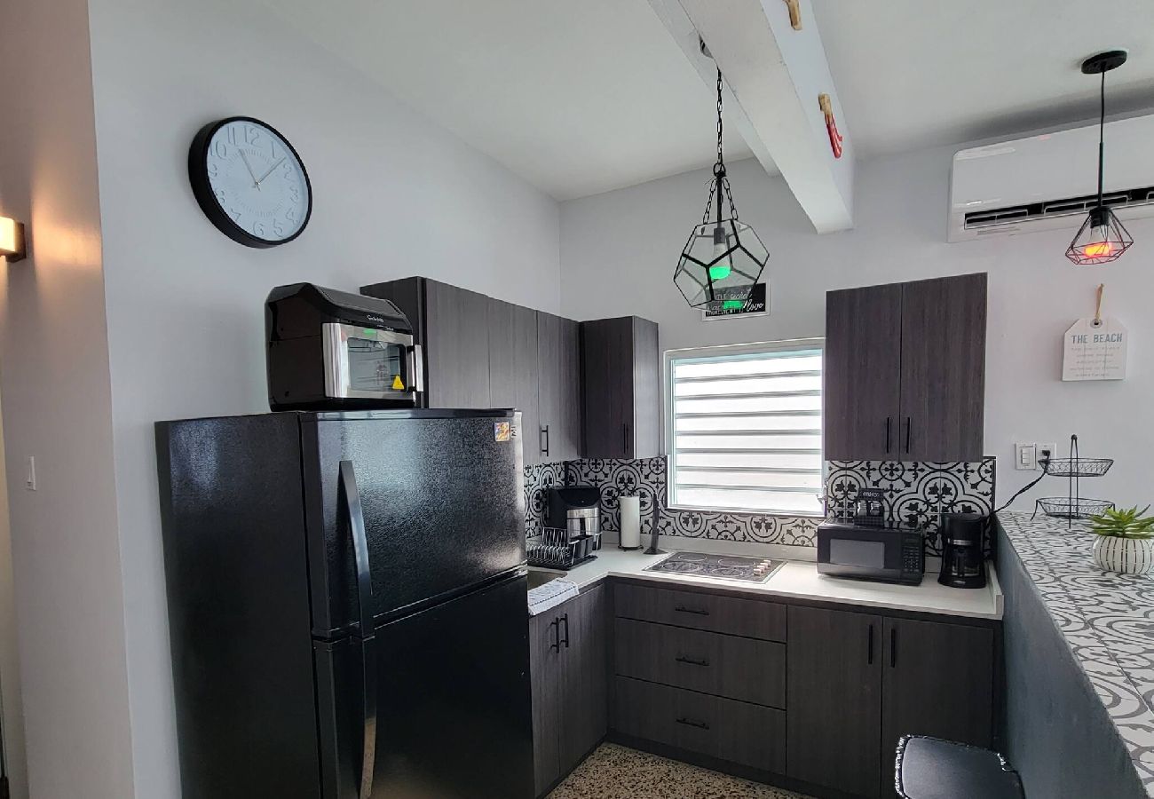 House in Carolina - Spacious Fam Retreat with Guest Home Near Beach 