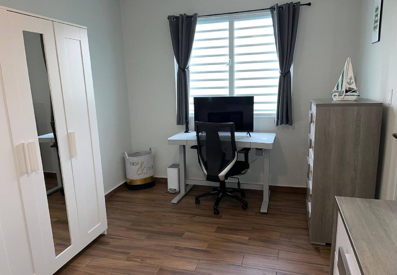 House in Carolina - Spacious Fam Retreat with Guest Home Near Beach 