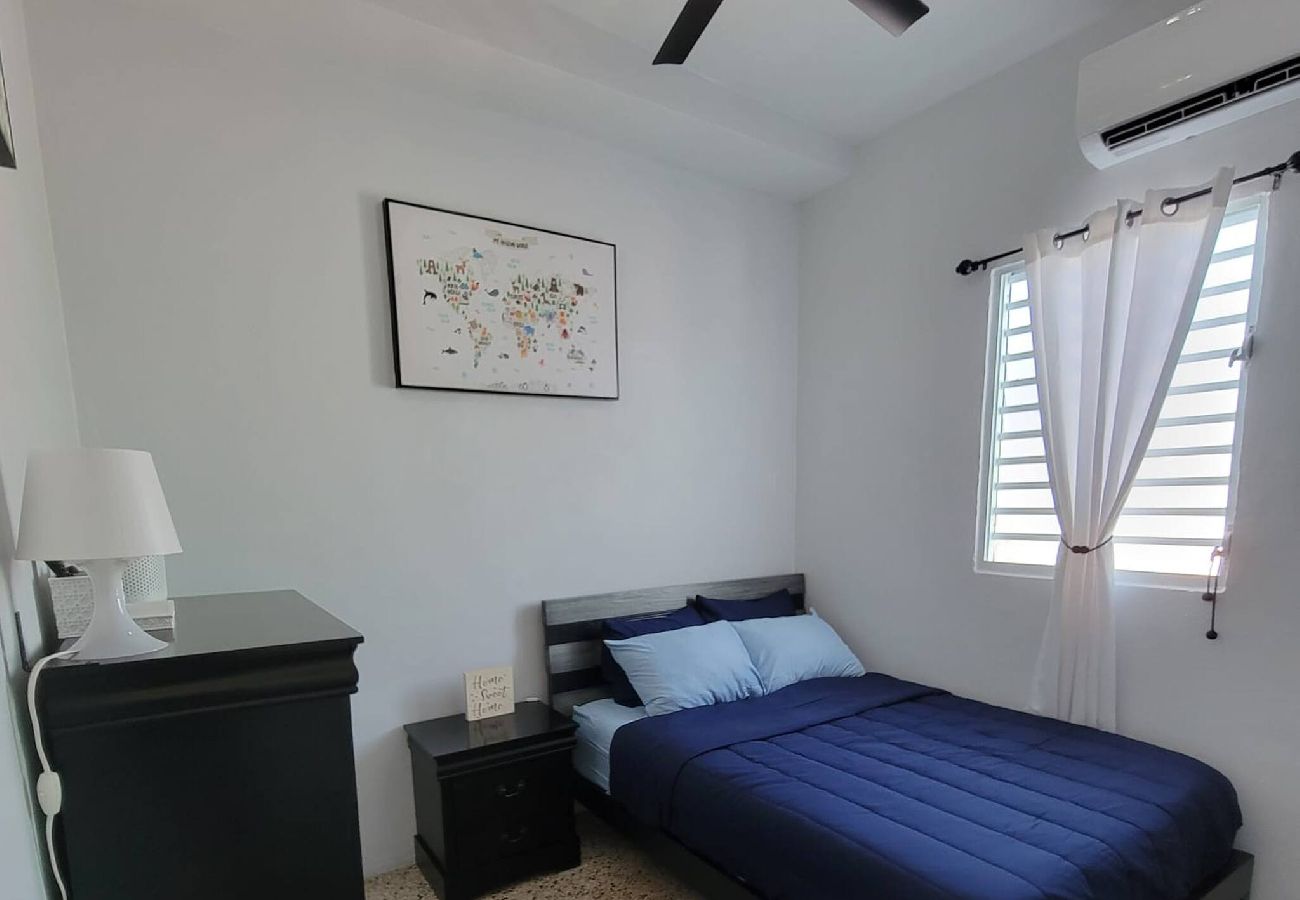 House in Carolina - Spacious Fam Retreat with Guest Home Near Beach 