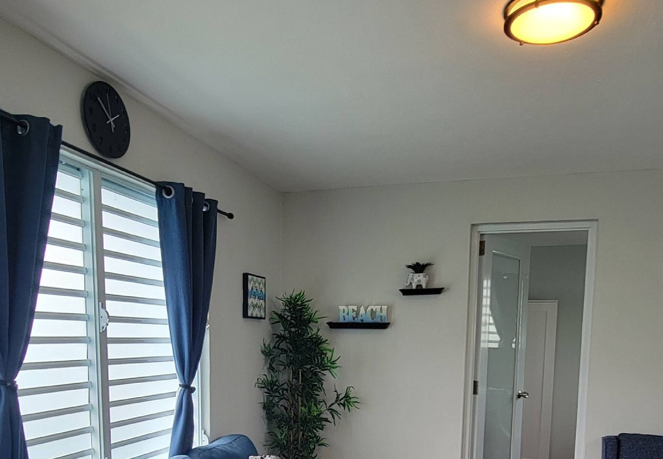House in Carolina - Spacious Fam Retreat with Guest Home Near Beach 