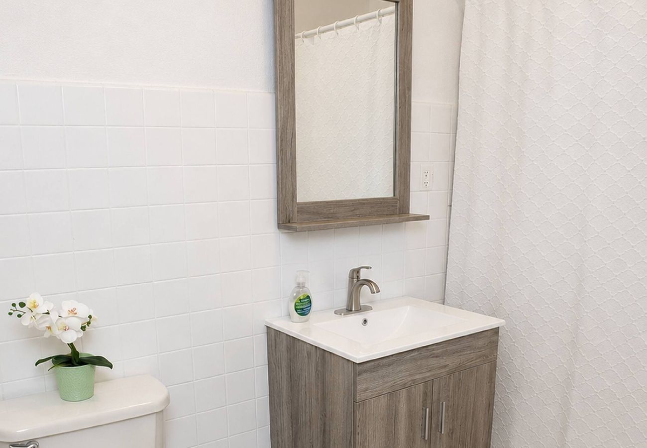Apartment in San Juan - Spacious 1BR Apt Steps from Beach and Old San Juan 