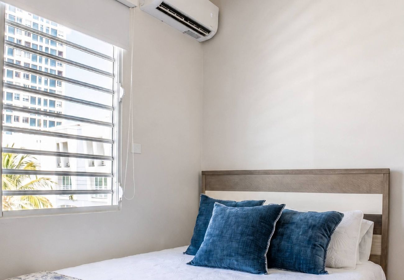 Apartment in San Juan - Cozy 2BR with a View Steps from La Cerra 